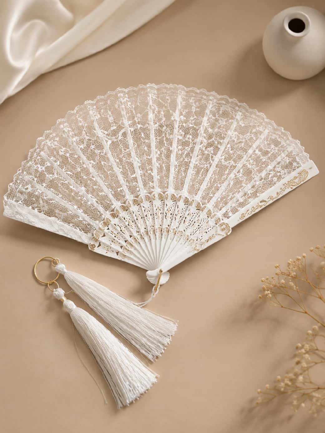 Vintage Lace Folding Fan (White)