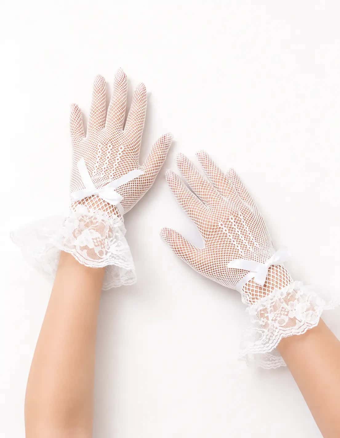 Soft Floral Lace Gloves