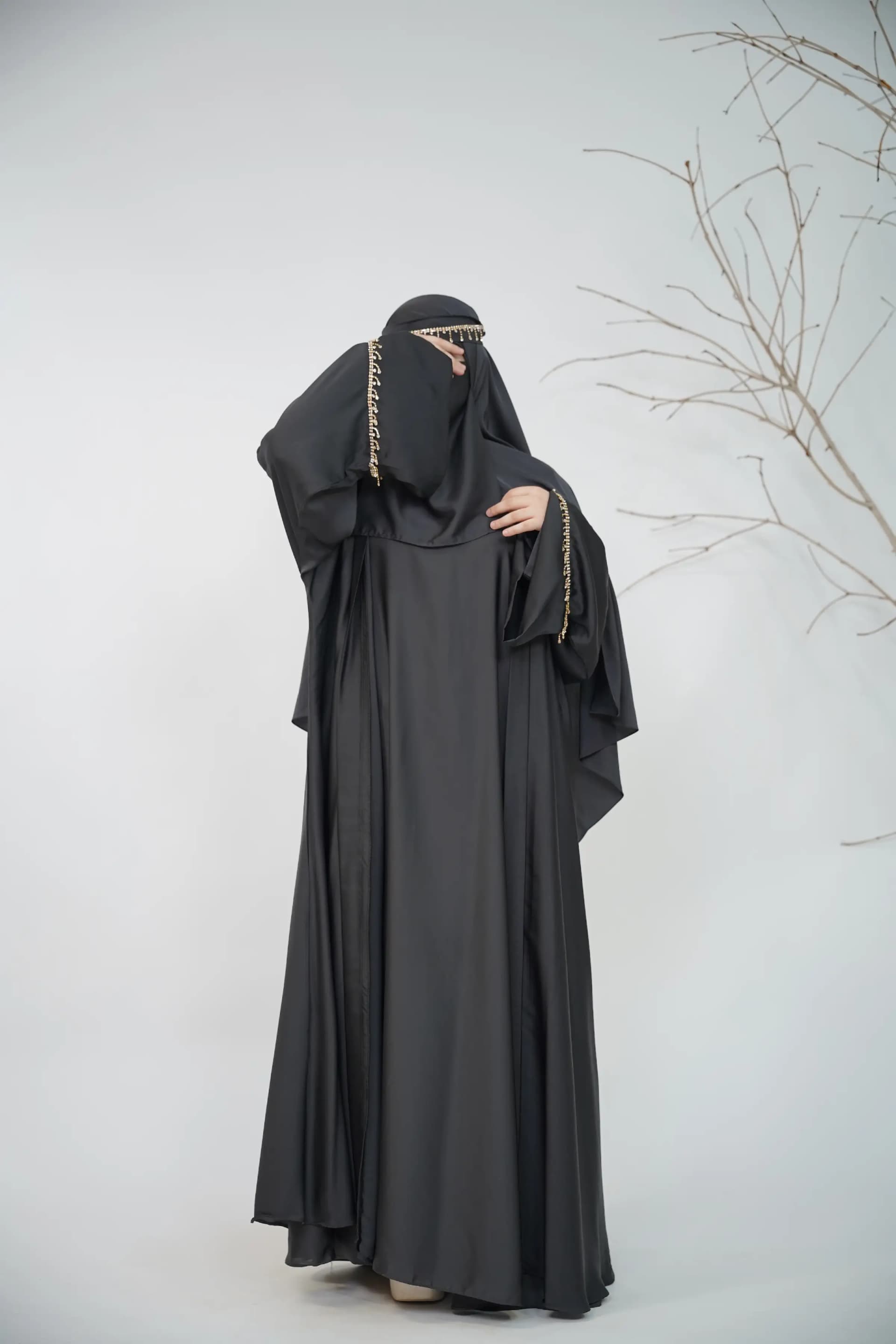 Luxury Chain Abaya Set - Black view 2