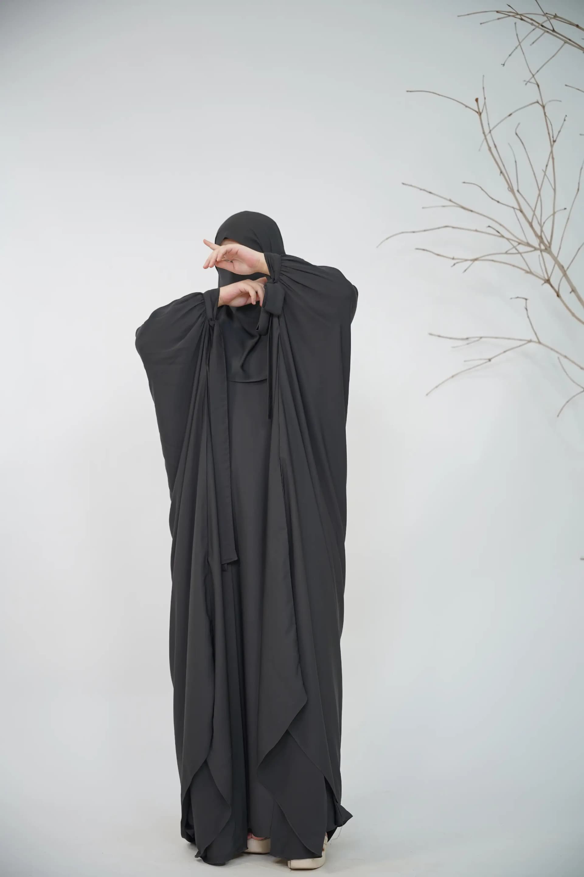 Double Tie Abaya Set view 3