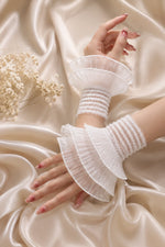 Ivory Ruffle Lace Gloves