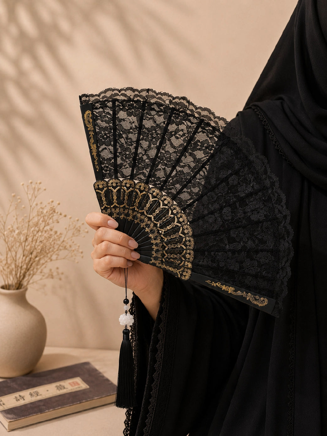 Vintage Lace Folding Fan (Black)