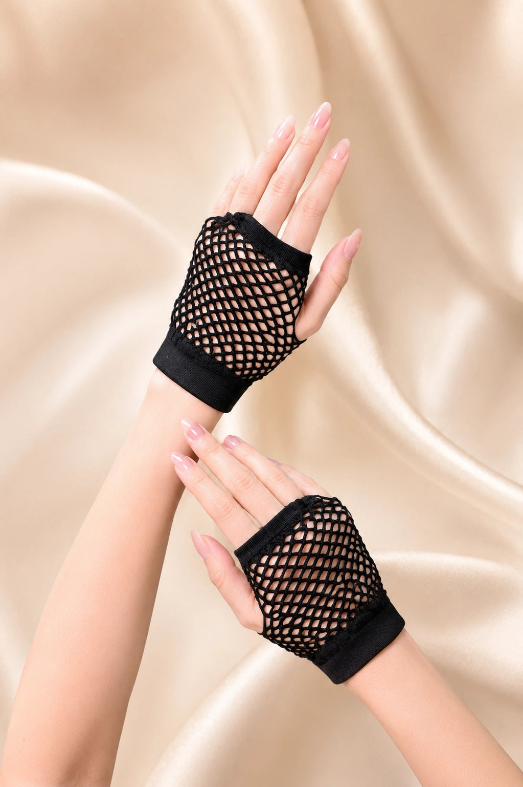 Noir Net Gloves