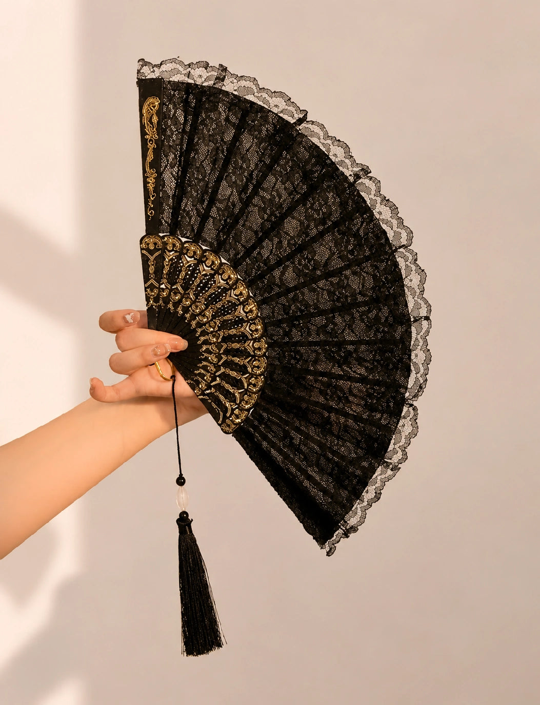 Vintage Lace Folding Fan (Black)