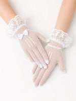 Soft Floral Lace Gloves