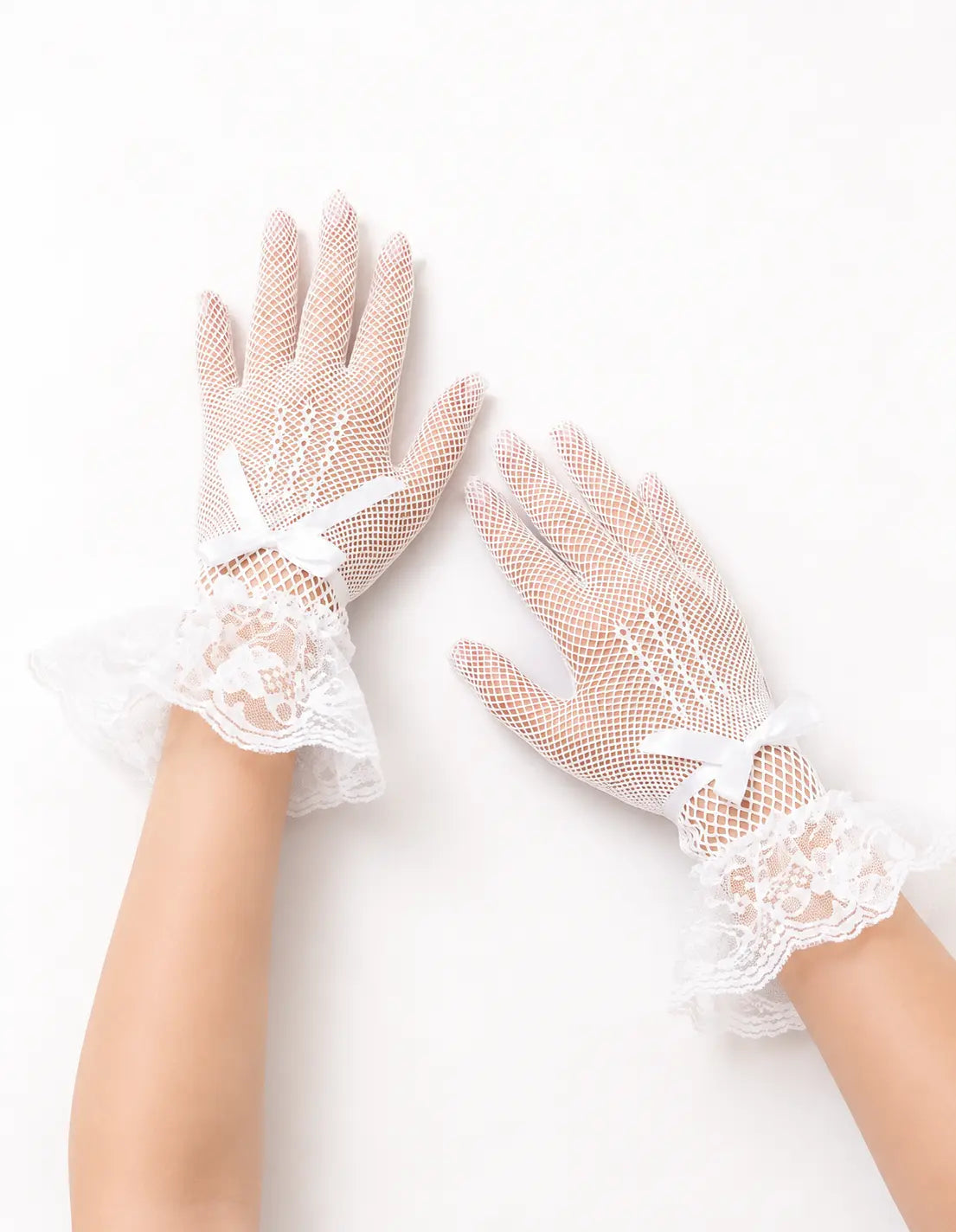 Soft Floral Lace Gloves